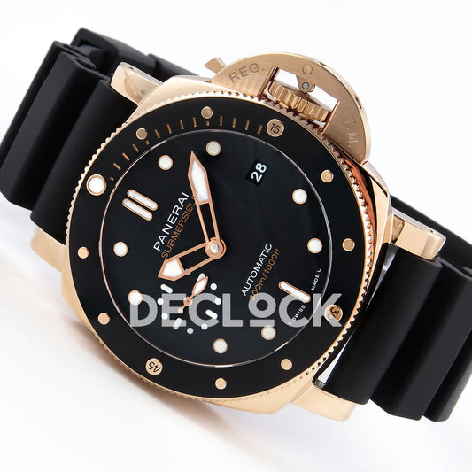 Panerai Submersible PAM02164 Rose Gold Black Rubber VSF P900 replica - full watch angle