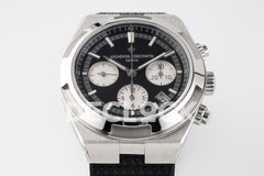 Overseas 5520V WG Black Dial On Black Rubber Strap