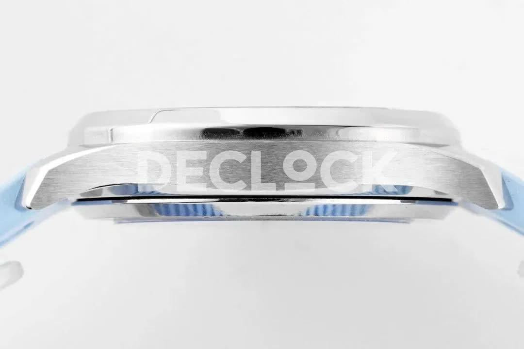 Replica Pattek Philippe Aquanaut 5068 SS Blue Textured Dial on Blue Rubber Strap |  Declock.