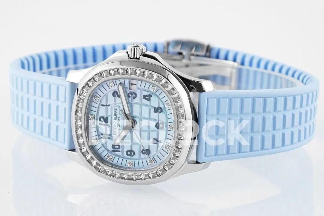Replica Pattek Philippe Aquanaut 5068 SS Blue Textured Dial on Blue Rubber Strap |  Declock.