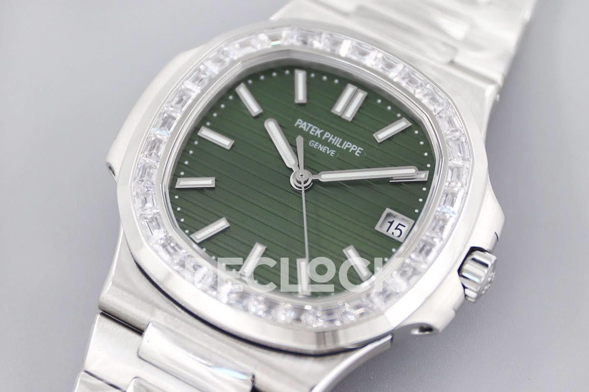 Replica Pattek Philippe Nautilus 5711/1A Green Dial Diamond Bezel |  Declock.