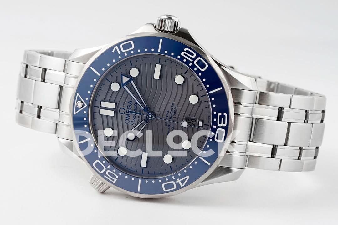 Replica Declock Seamaster Diver 300M SS Blue Ceramic Bezel Gray Dial on SS Bracelet |  Declock.
