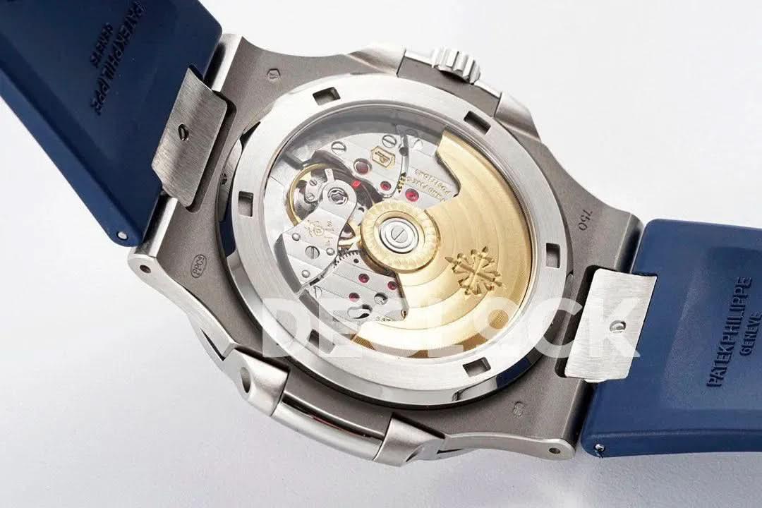 Replica Pattek Philippe Nautilus 5711/1A Blue Textured Dial on Blue Rubber Strap |  Declock.
