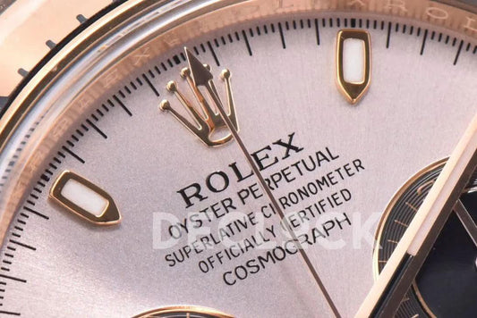 Replica Rolex Daytona 116505 Silver Dial in Everose Gold |  Declock.