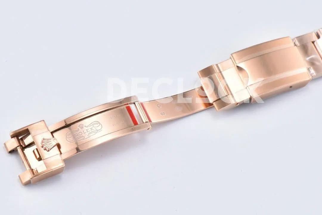 Replica Rolex Daytona 116505 Sundust Dial in Everose Gold |  Declock.