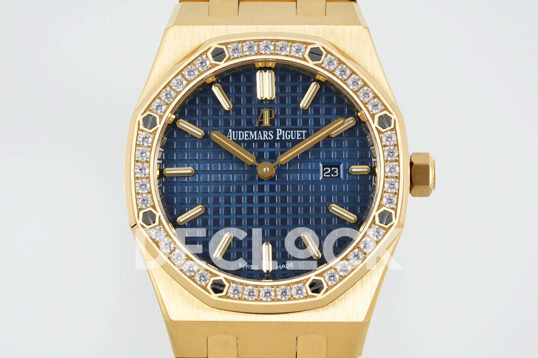 Royal Oak 33mm 67651OR YG Diamond Bezel Blue Dial