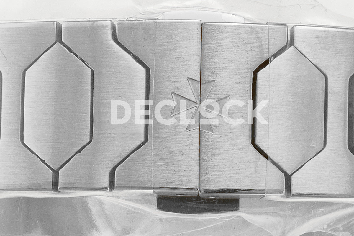 Les Historiques 222 Champagne Dial in Silver