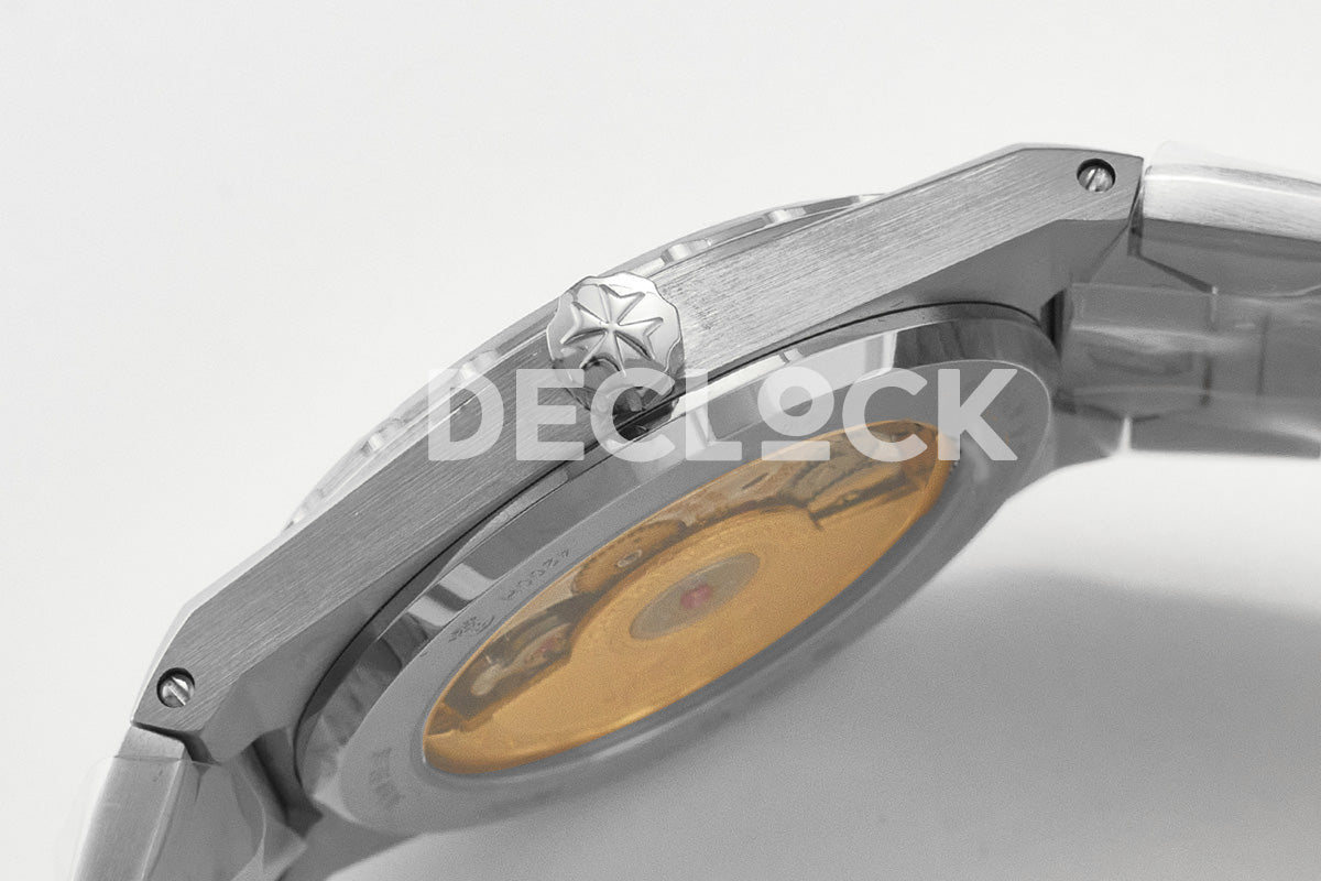 Les Historiques 222 Champagne Dial in Silver