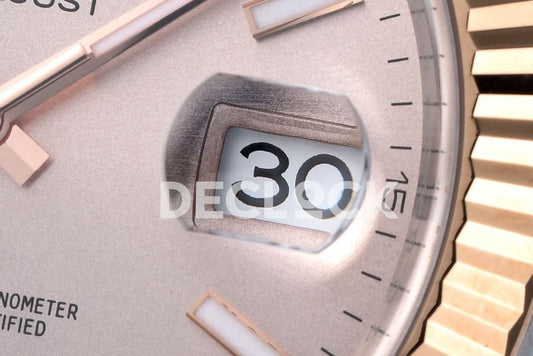 Replica Rolex Datejust 41 126331 Pink Sundust Dial Stick Markers in Everose/Steel on Oyster Bracelet |  Declock.