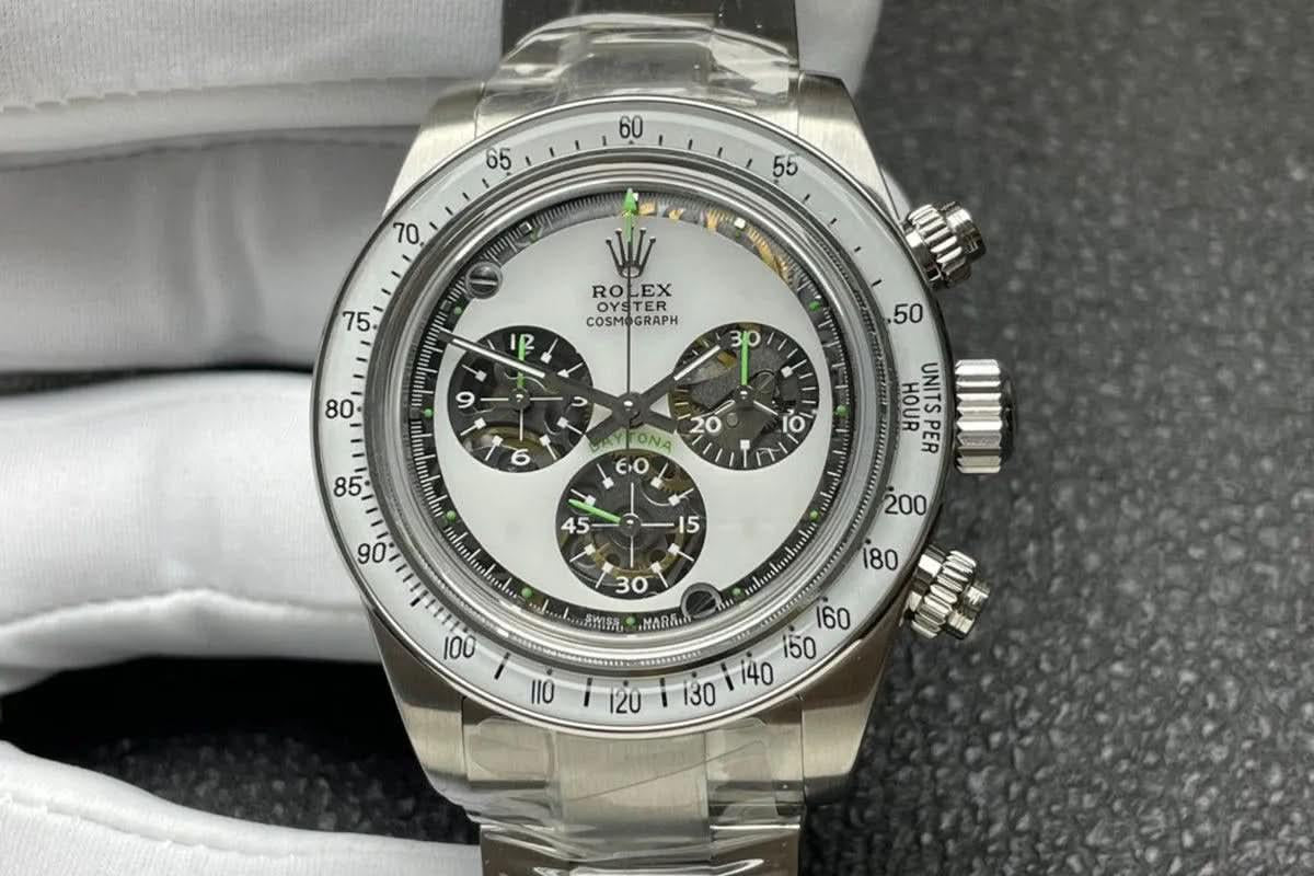 Replica Rolex Daytona 116508 Neon Artisans de Genève Unveils White Dial in White Gold |  Declock.