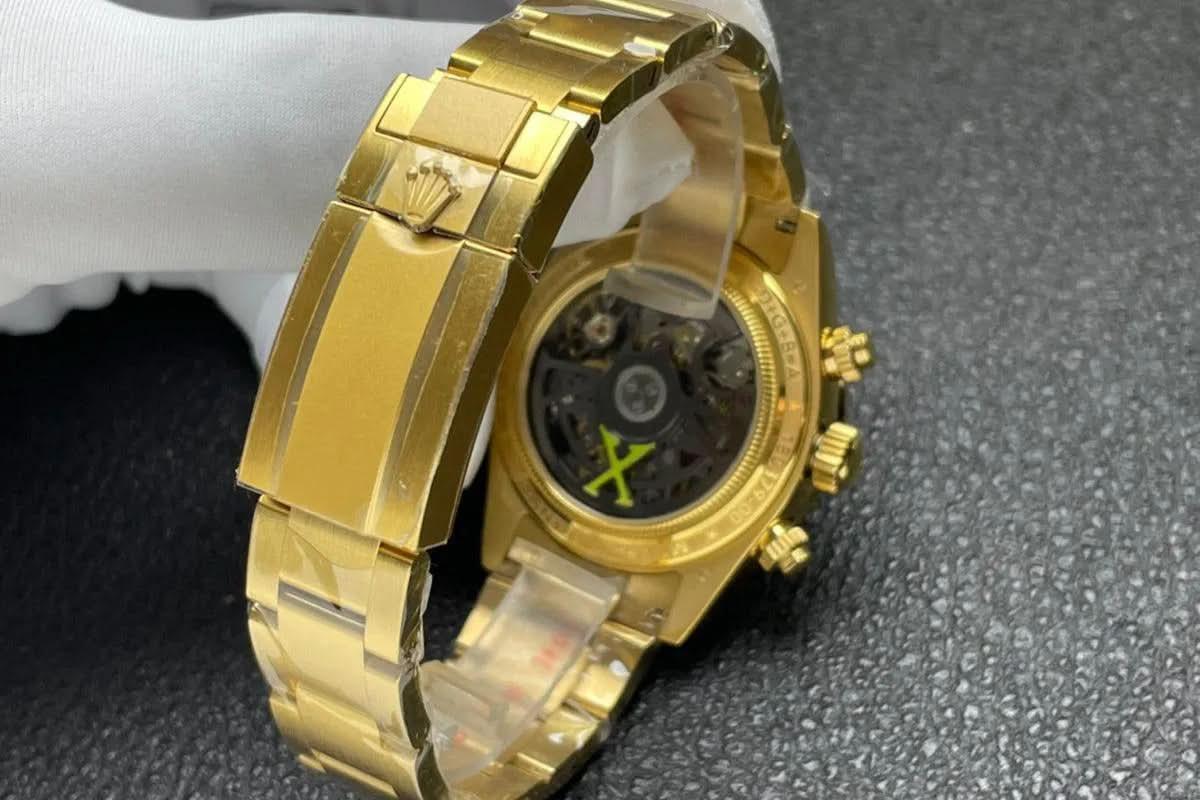 Replica Rolex Daytona 116508 Neon Artisans de Genève Unveils White Dial in Yellow Gold |  Declock.