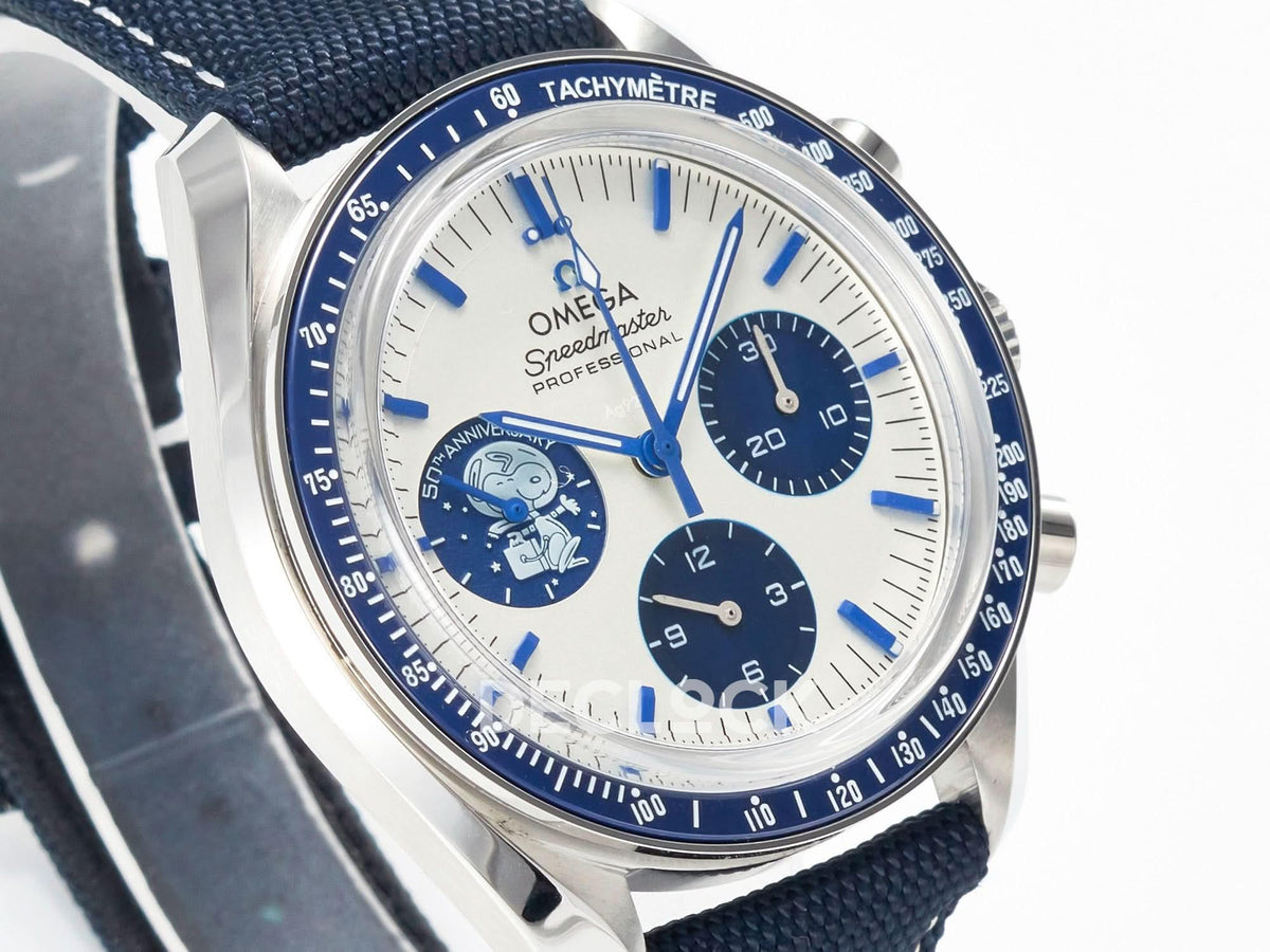Replica Omega Speedmaster Professional “Silver Snoopy Award” 50th Anniversary |  Declock.