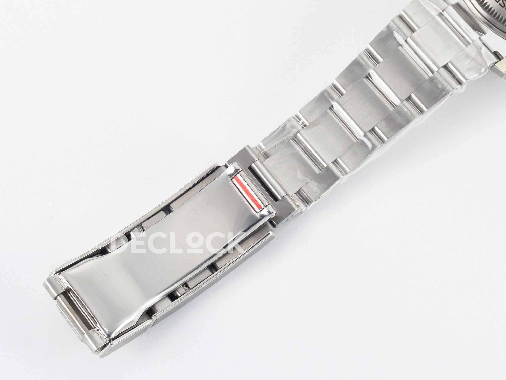 Sea-Dweller 126660 ‘D-Blue’ VR3235