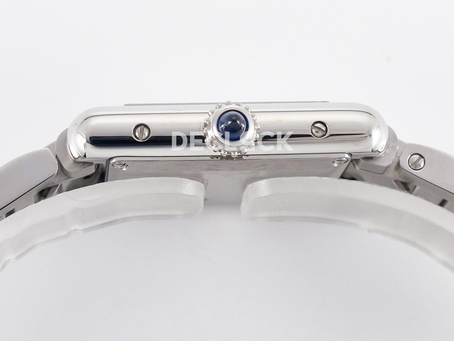 Replica Cartier Tank Must SS 33.7mm White Dial on SS Bracelet |  Declock.