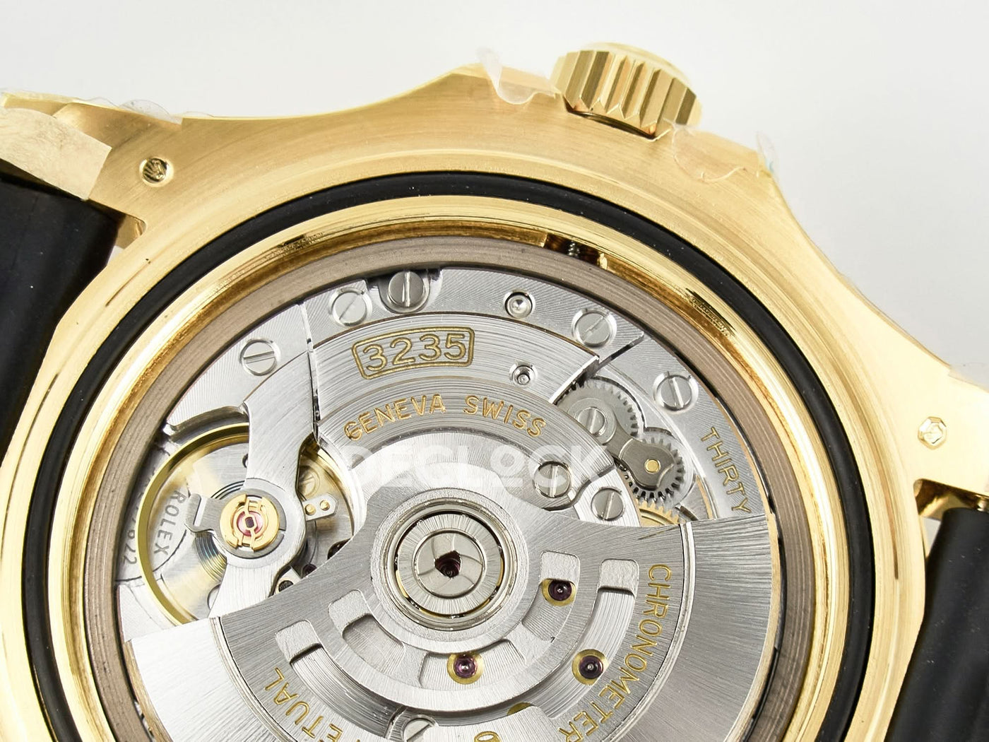 Yacht-Master 226658 Clean 1:1 YG on Oysterflex Strap