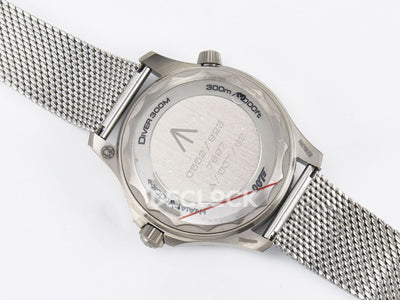 Seamaster Diver 300M James Bond 007 60th Anniversary Blue Dial on Mesh Bracelet