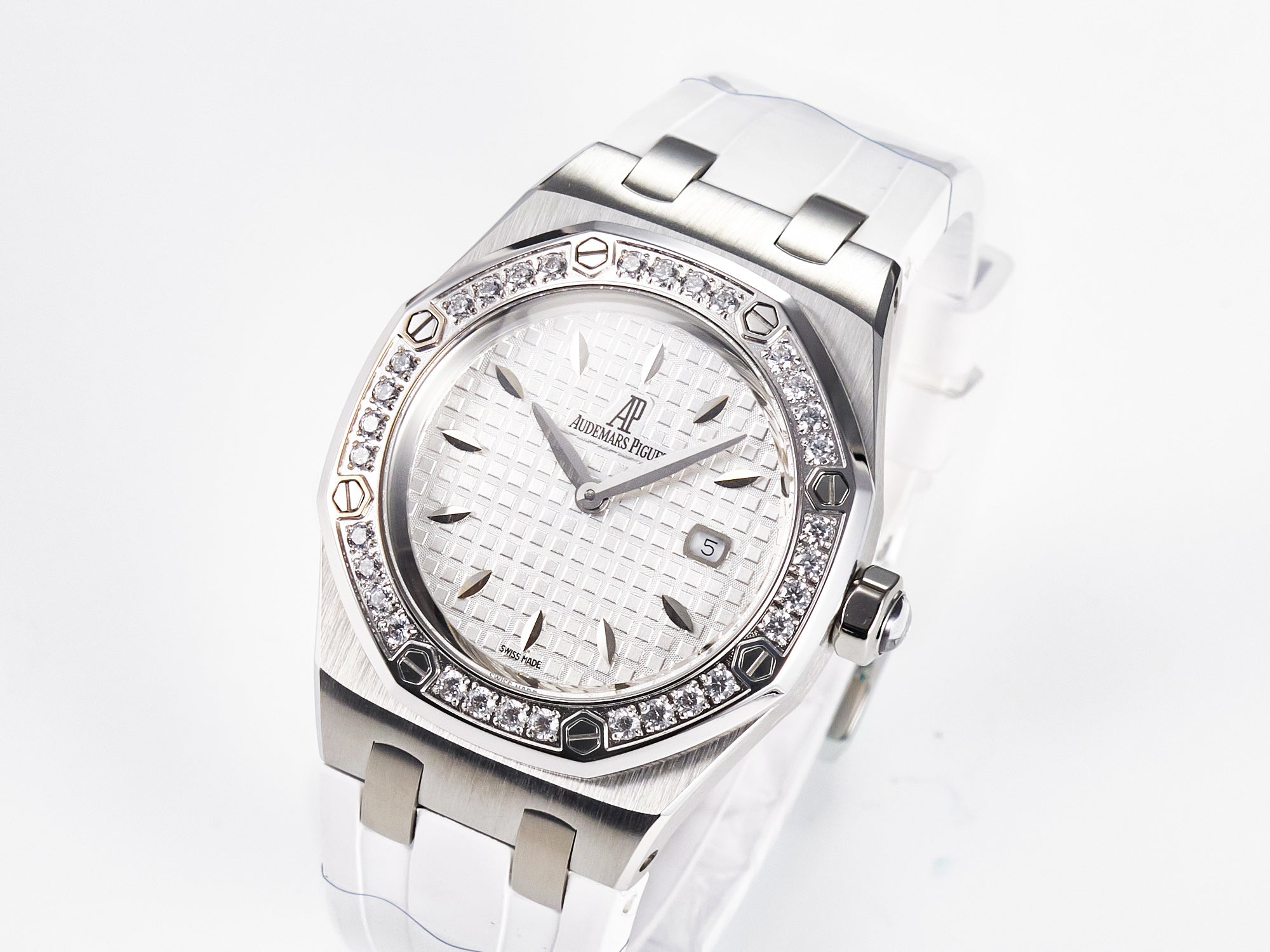 Royal Oak Offshore Ladies 33mm SS DRF Best Edition White Dial Diamonds Bezel on White Rubber Strap