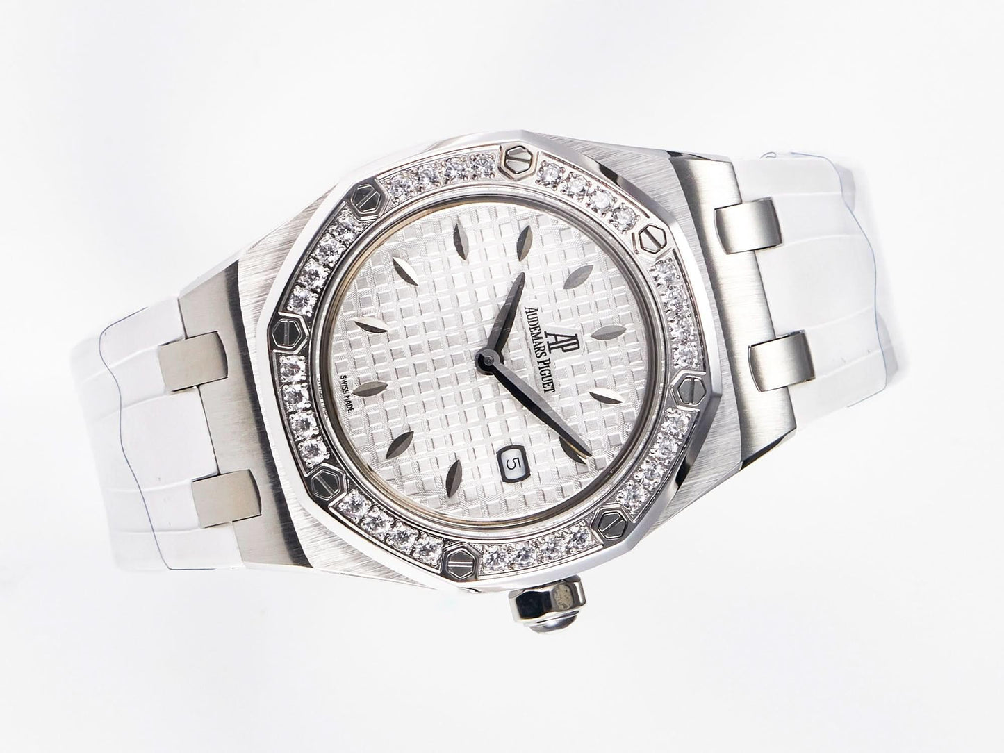 Replica Audemars Pigeut Royal Oak Offshore Ladies 33mm SS DRF Best Edition White Dial Diamonds Bezel on White Rubber Strap |  Declock.