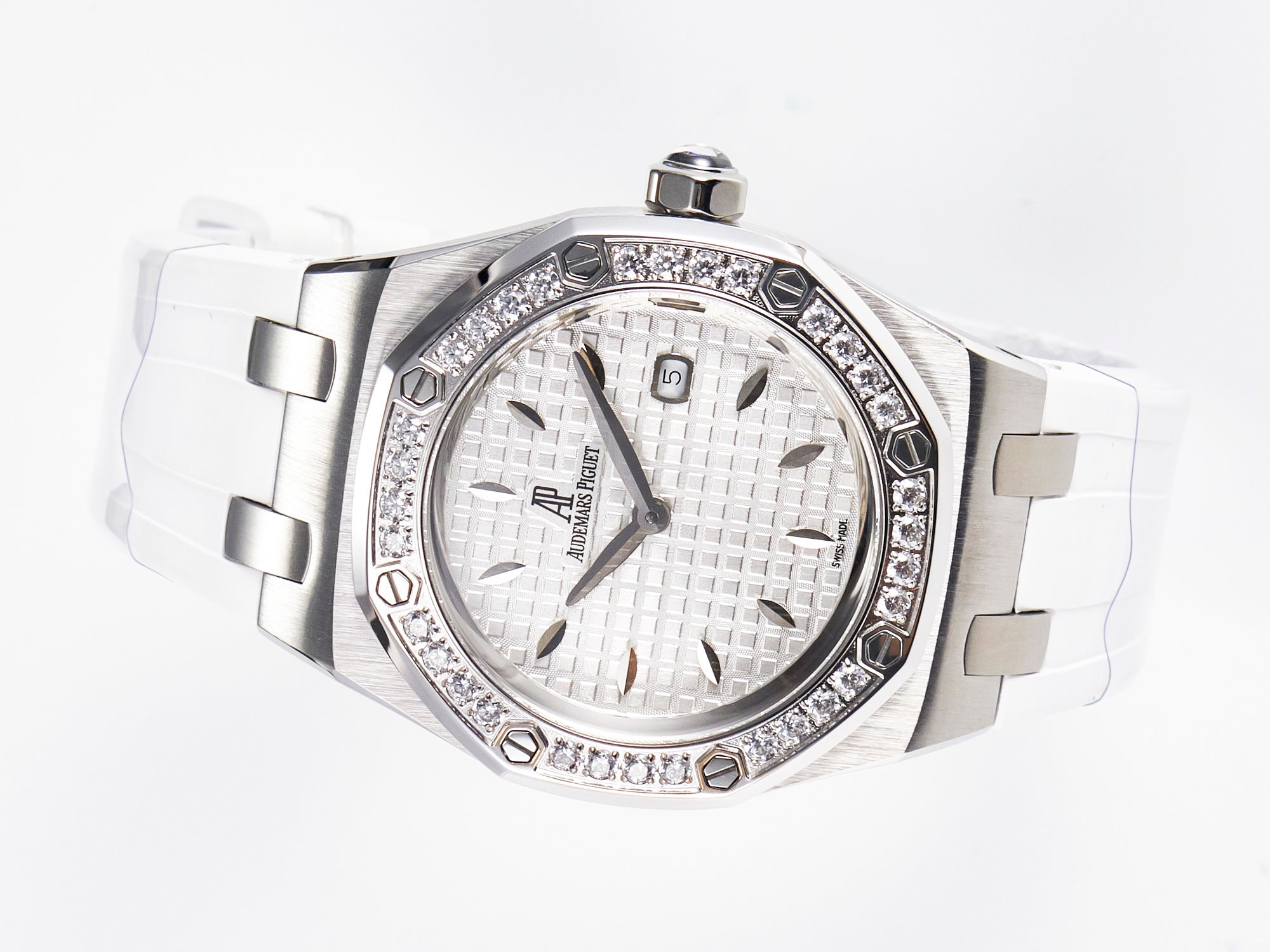 Royal Oak Offshore Ladies 33mm SS DRF Best Edition White Dial Diamonds Bezel on White Rubber Strap