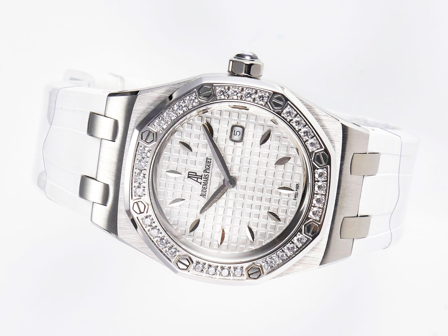 Replica Audemars Pigeut Royal Oak Offshore Ladies 33mm SS DRF Best Edition White Dial Diamonds Bezel on White Rubber Strap |  Declock.