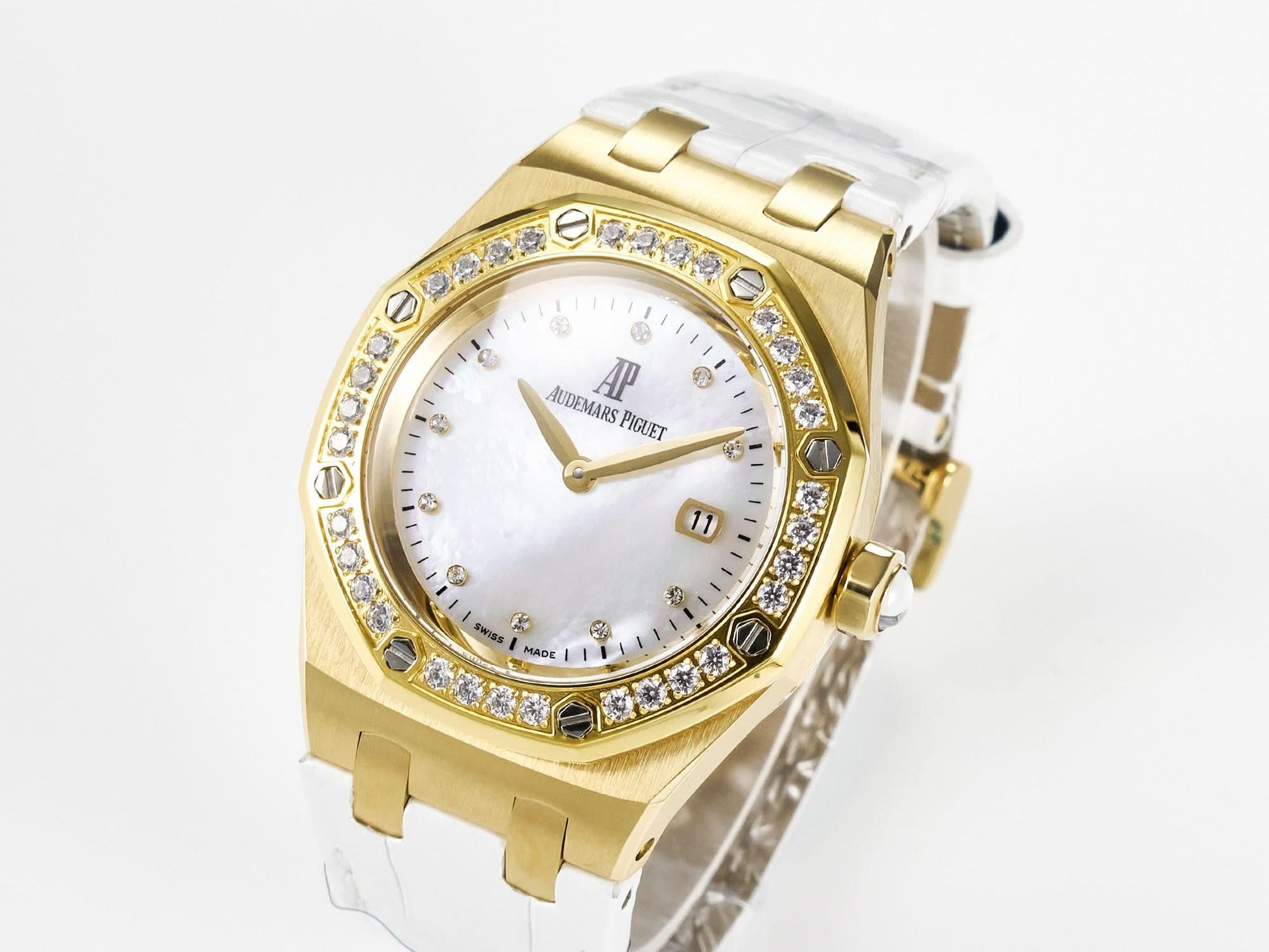 Replica Audemars Pigeut Royal Oak Ladies 33mm YG DRF Best Edition MOP Dial Diamonds Bezel on White Rubber Strap |  Declock.