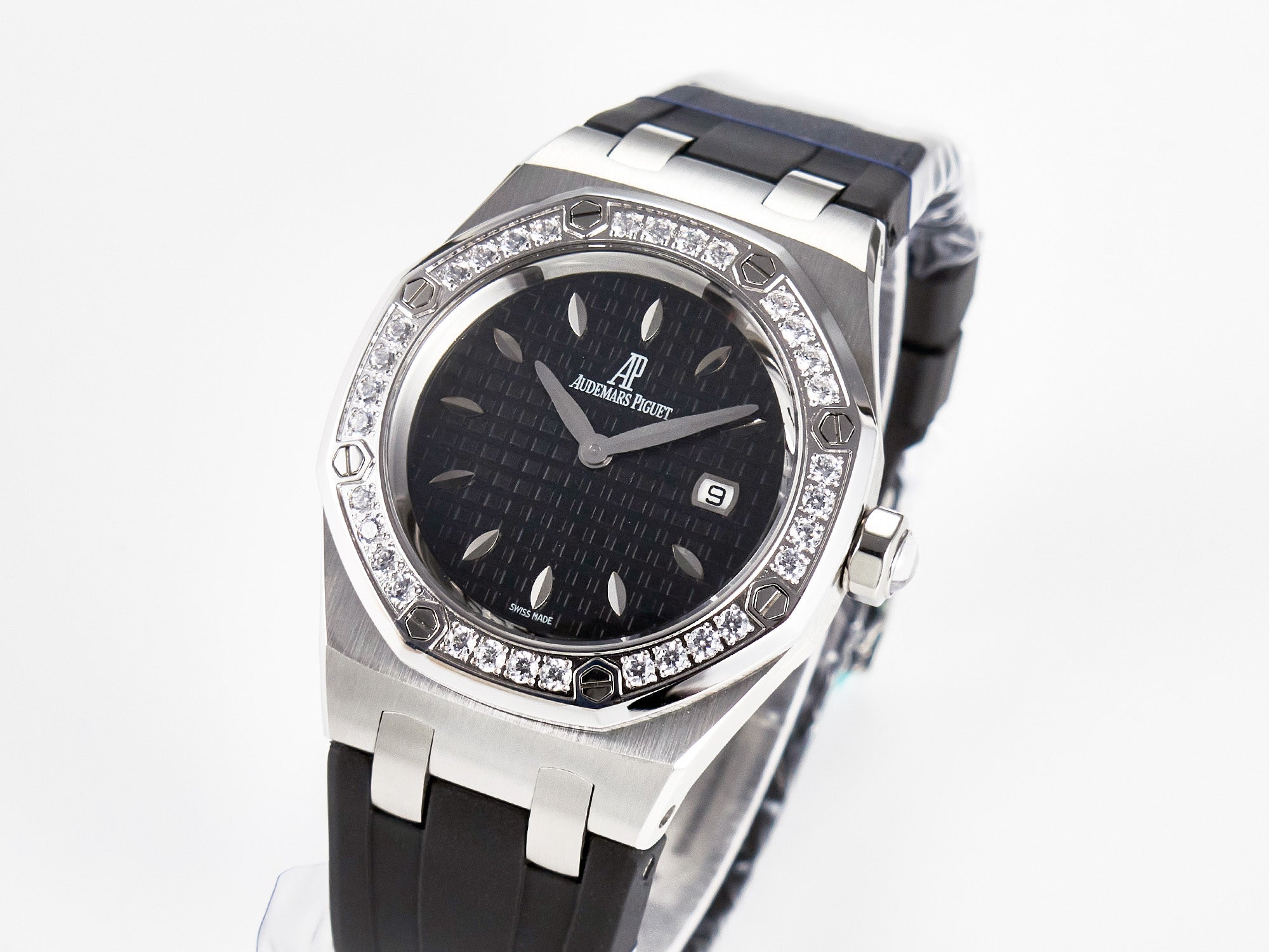 Royal Oak Offshore Ladies 33mm SS DRF Best Edition Black Dial Diamonds Bezel on Black Rubber