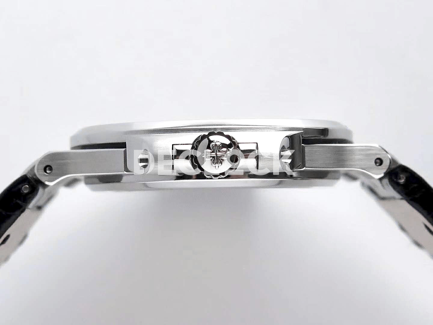 Nautilus Jumbo 5711 White Dial in Steel with Black Leather Strap