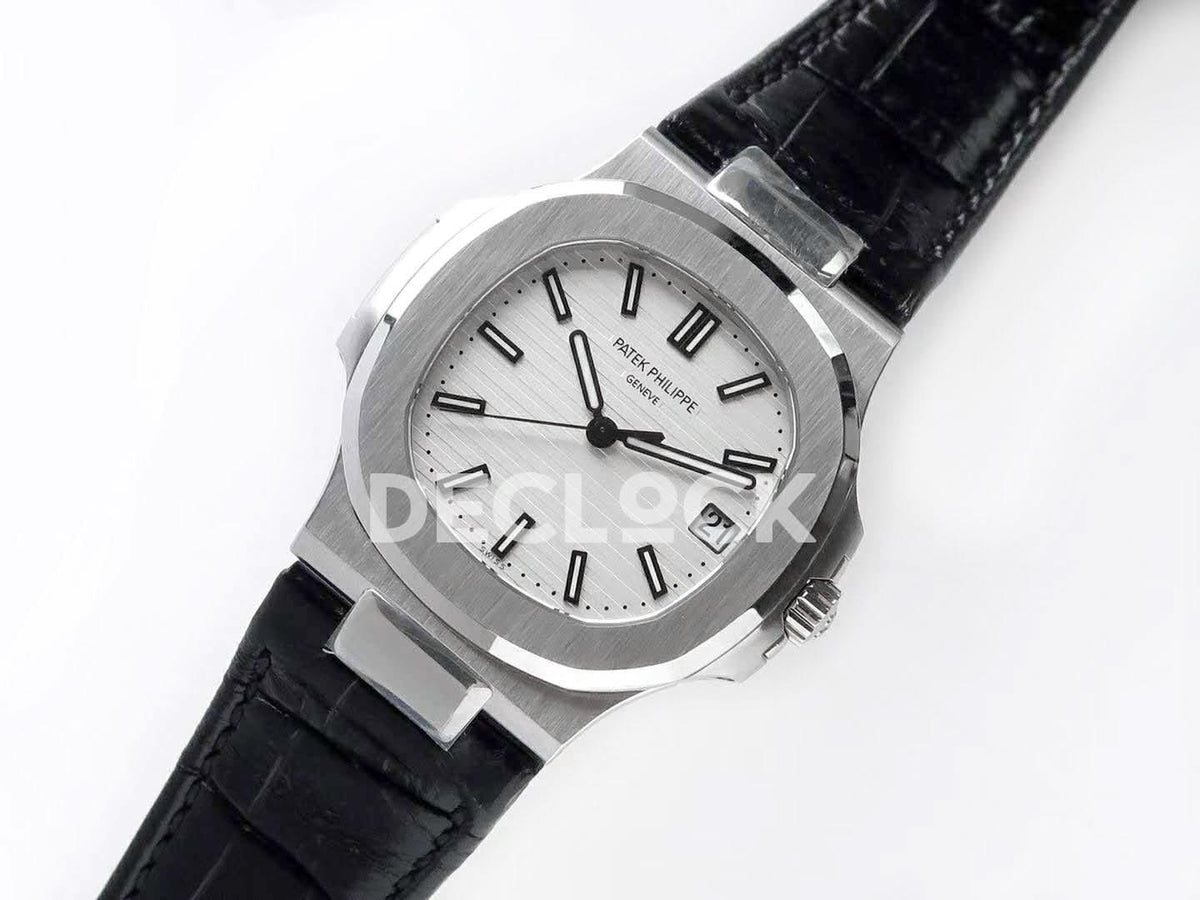 Replica Pattek Philippe Nautilus Jumbo 5711 White Dial in Steel with Black Leather Strap |  Declock.