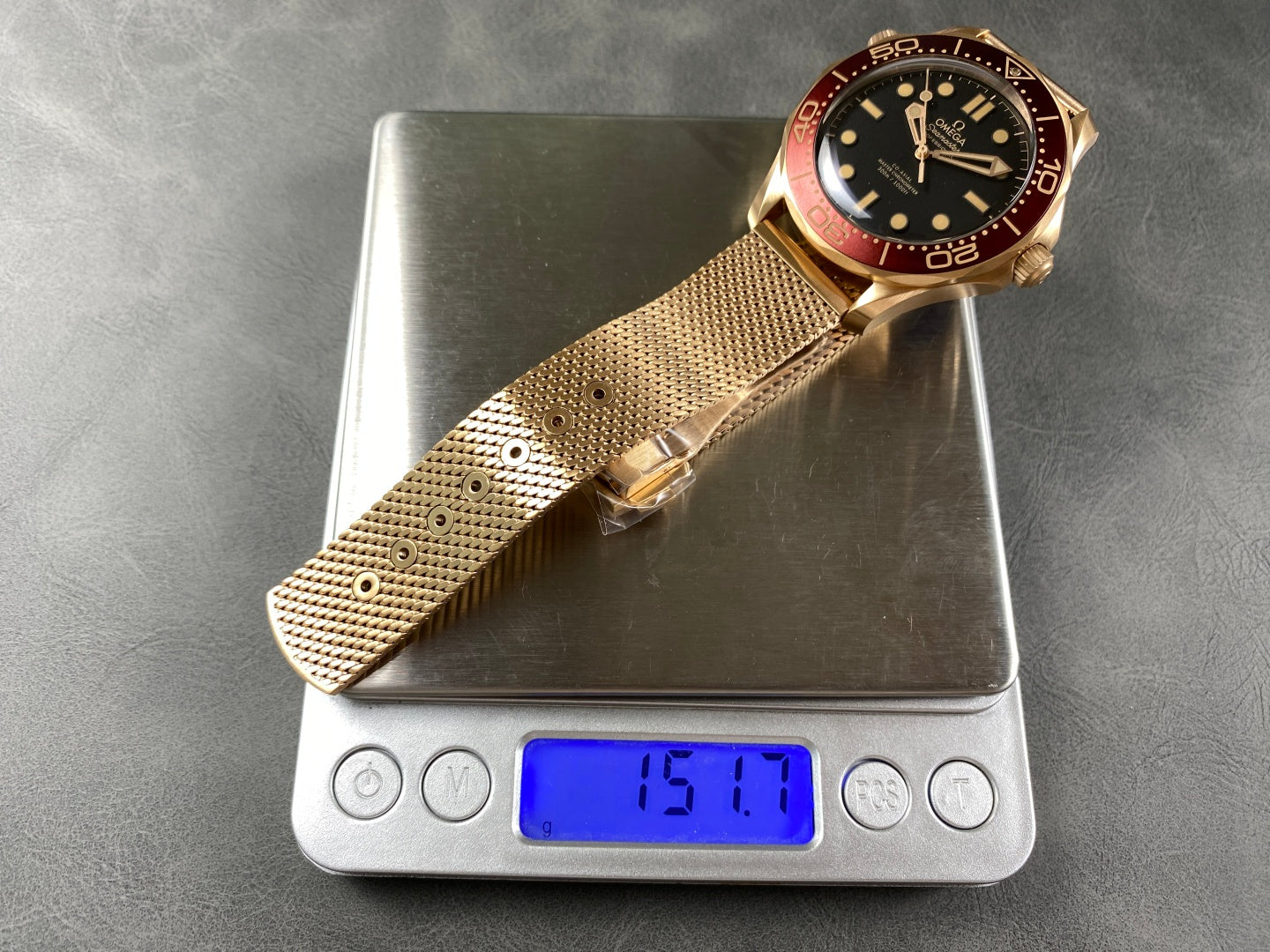 Seamaster 300m 2025 42mm RG/RG Black Dial
