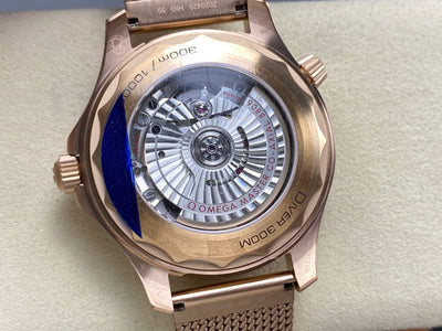 Seamaster 300m 2025 42mm RG/RG Black Dial