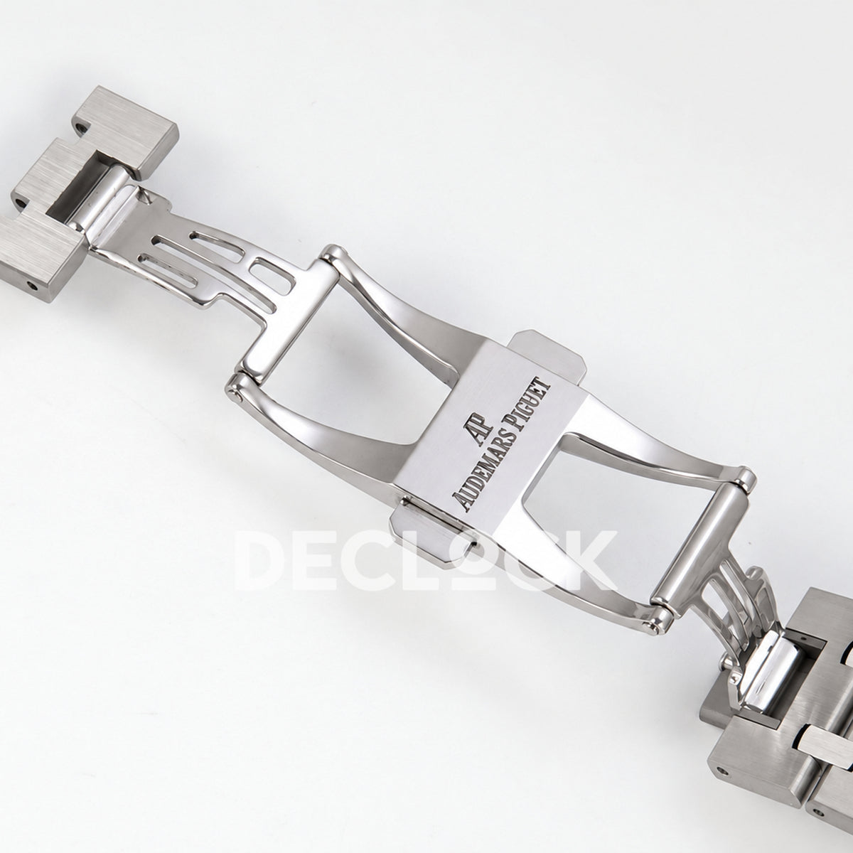 Audemars Piguet Royal Oak 15300 ZF Silver White SA3120 — clasp inner view
