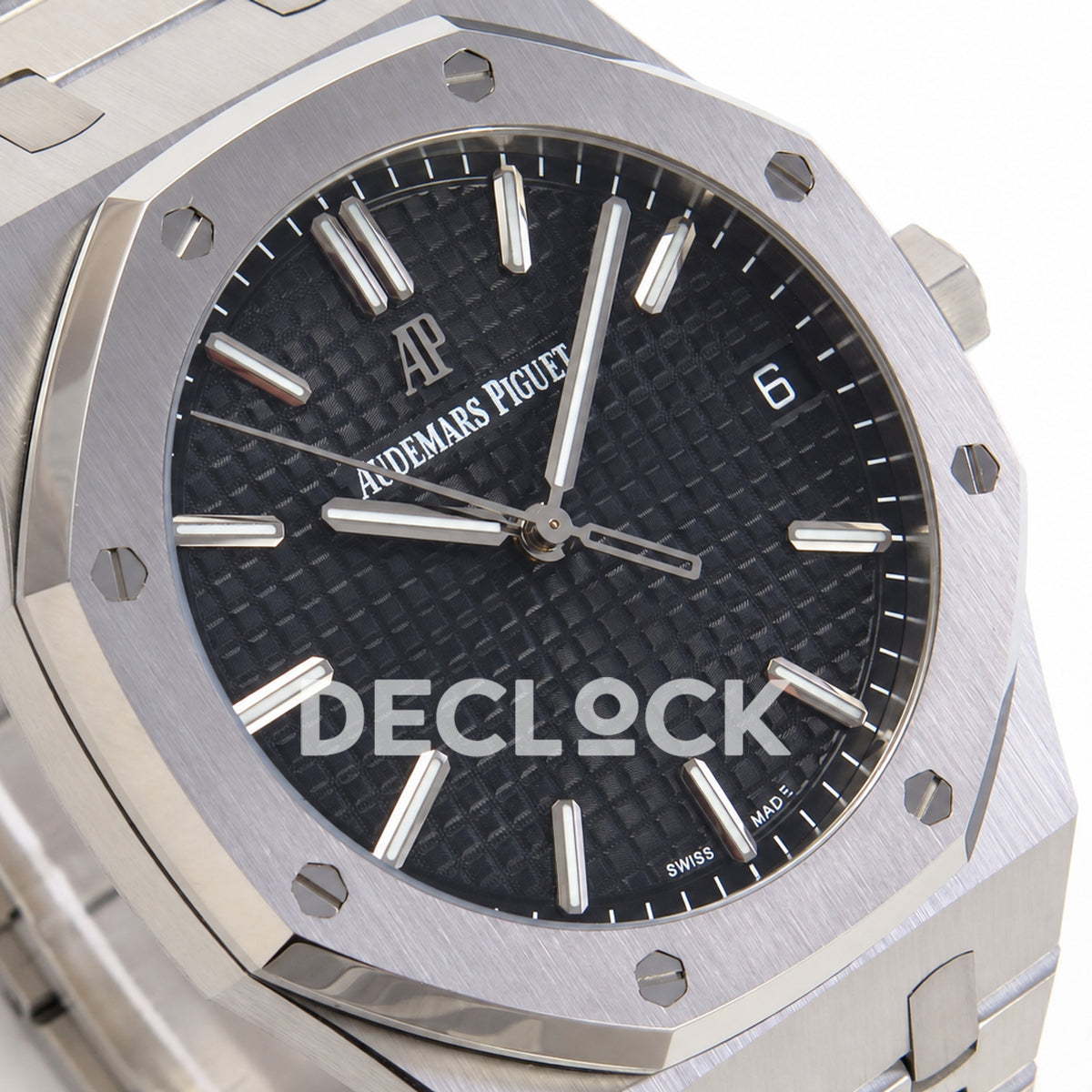 Audemars Piguet Royal Oak 15500ST.OO.1220ST.03 JF black dial steel bracelet DD4302 — dial left angle
