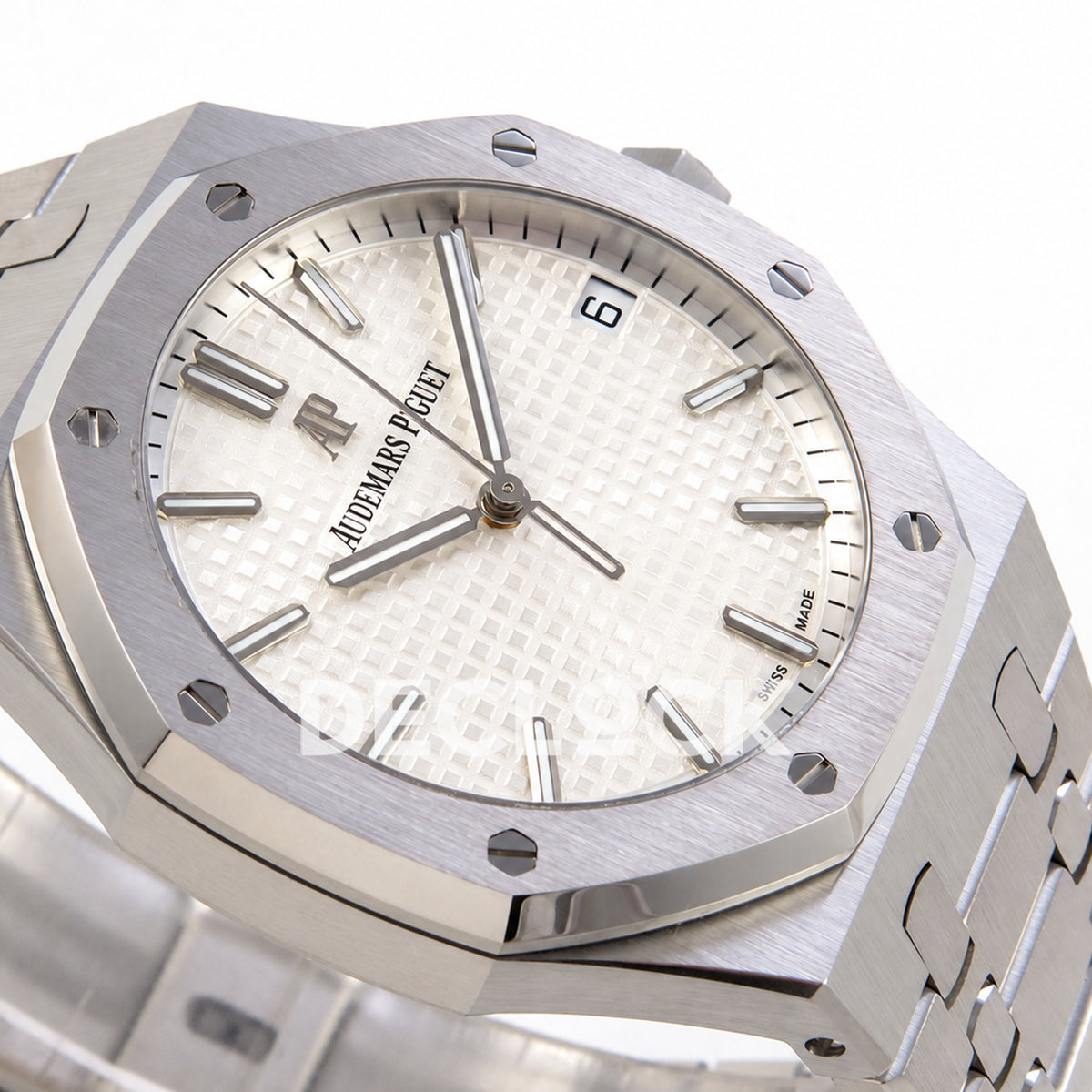 Audemars Piguet Royal Oak 15500ST.OO.1220ST.04 JF silver white dial steel bracelet DD4302 — dial right angle