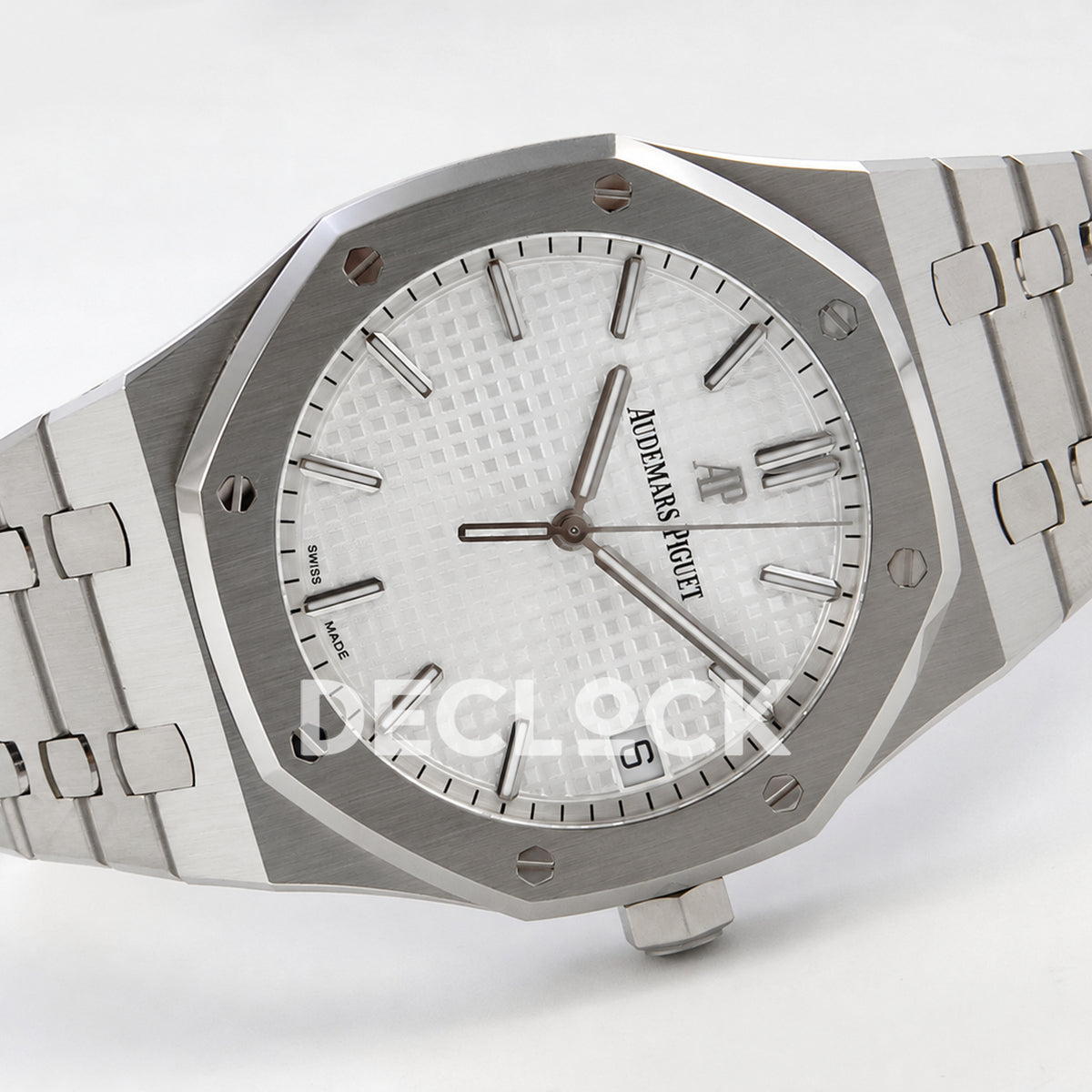 Audemars Piguet Royal Oak 15500ST.OO.1220ST.04 JF silver white dial steel bracelet DD4302 — horizontal front