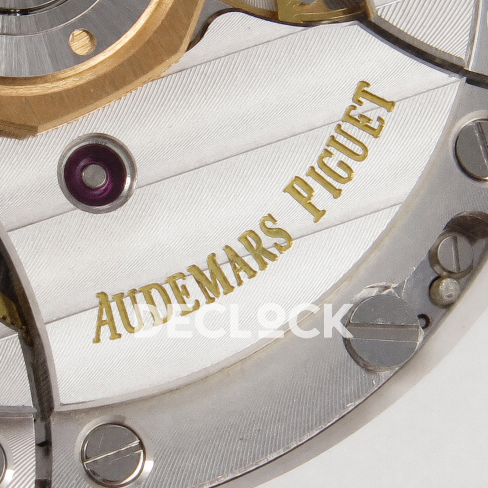 Audemars Piguet Royal Oak 41mm 15500 White Ceramic ZF SA4302 Free Sprung Replica
