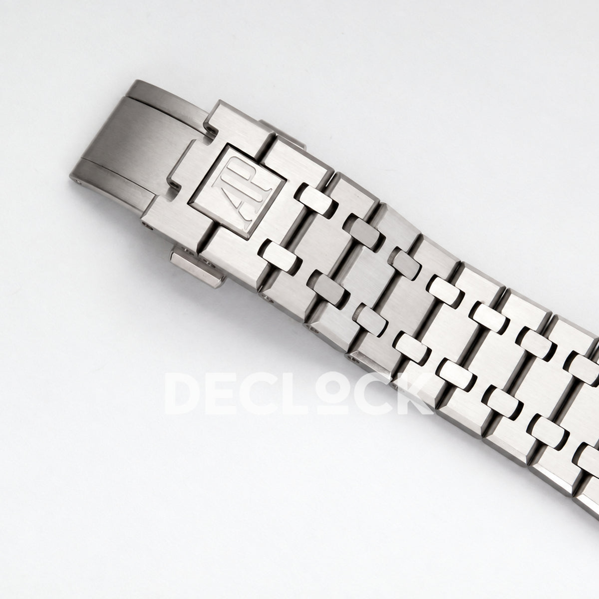 Audemars Piguet Royal Oak 15510 JF steel blue ombre dial DD4302 — bracelet clasp