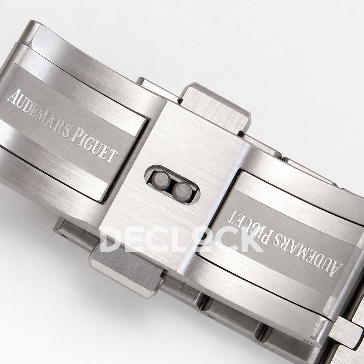 Audemars Piguet Royal Oak 15510 JF steel silver white dial DD4302 — clasp engraving