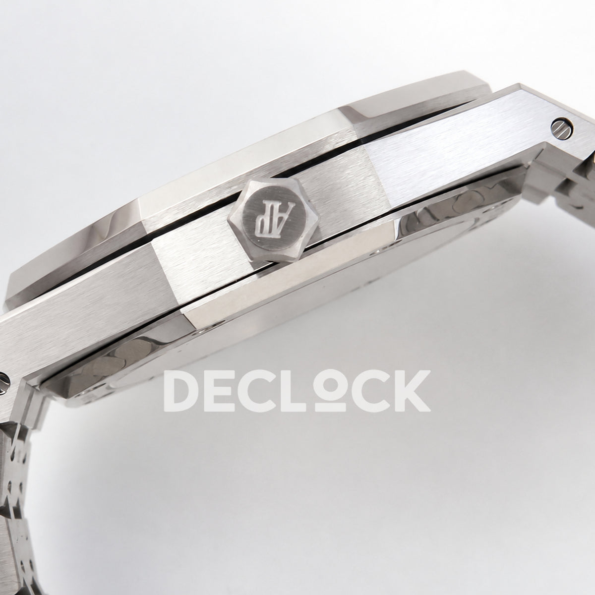 Audemars Piguet Royal Oak 15510 JF steel silver white dial DD4302 — crown profile