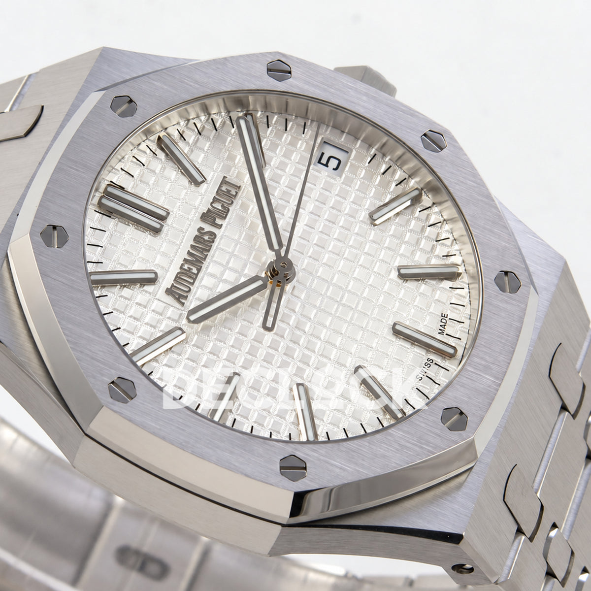Audemars Piguet Royal Oak 15510 JF steel silver white dial DD4302 — left angle
