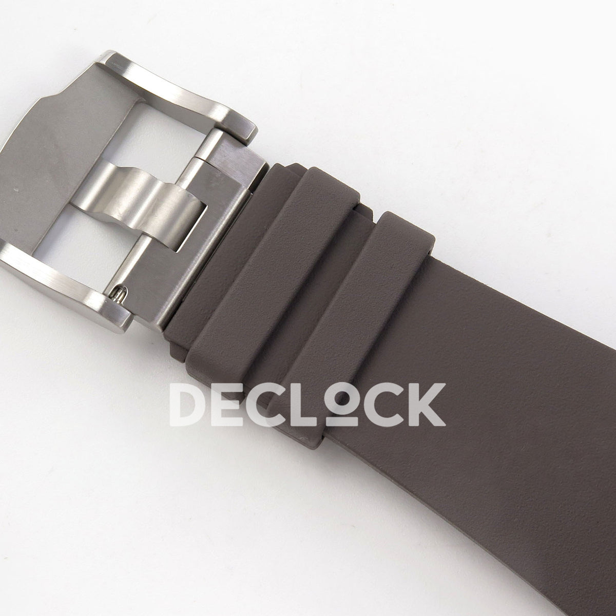 Audemars Piguet Royal Oak Offshore 26420 DDF replica - inside pin buckle and grey rubber strap