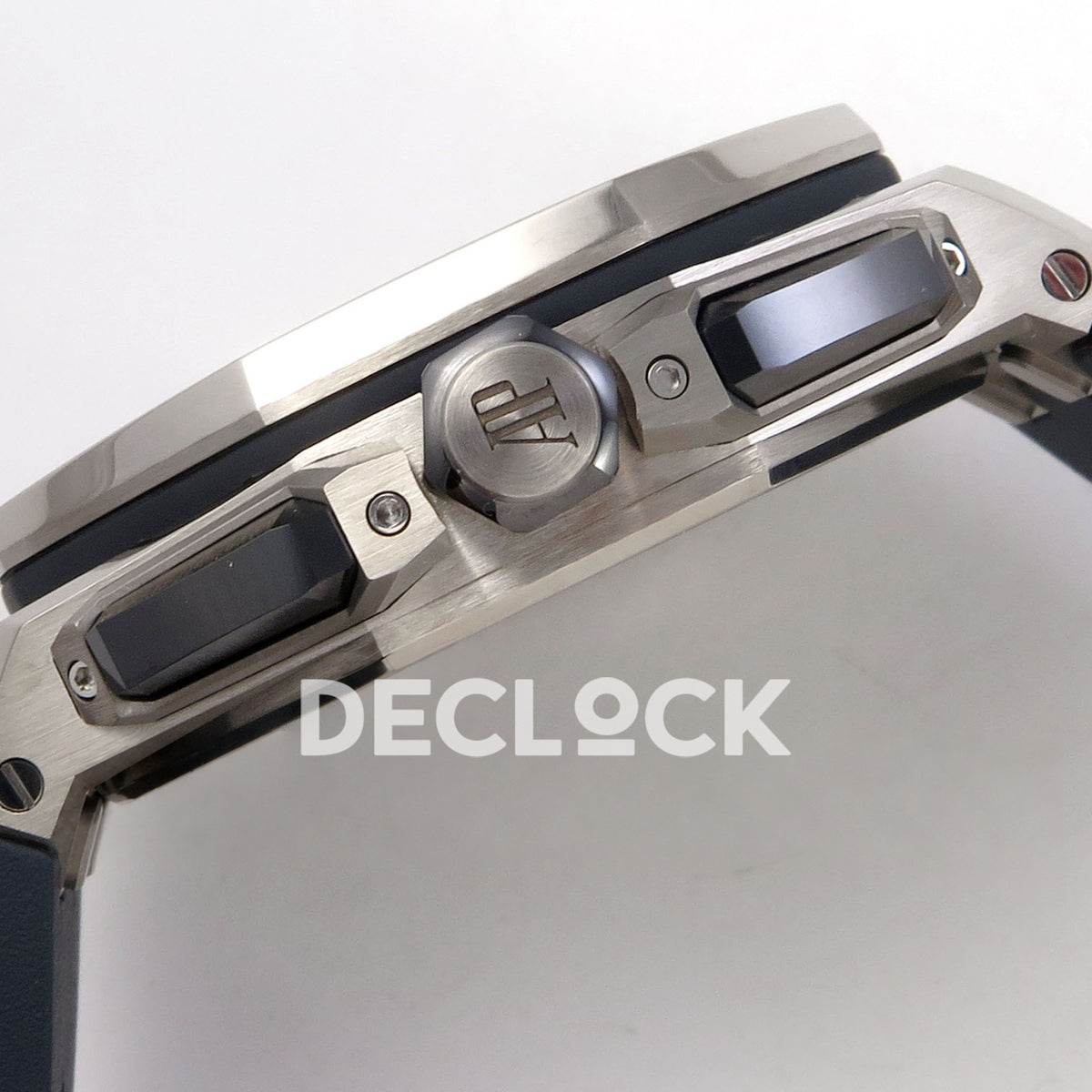 Audemars Piguet Royal Oak Offshore 26420 DDF replica - original AP winding crown and chronograph pushers