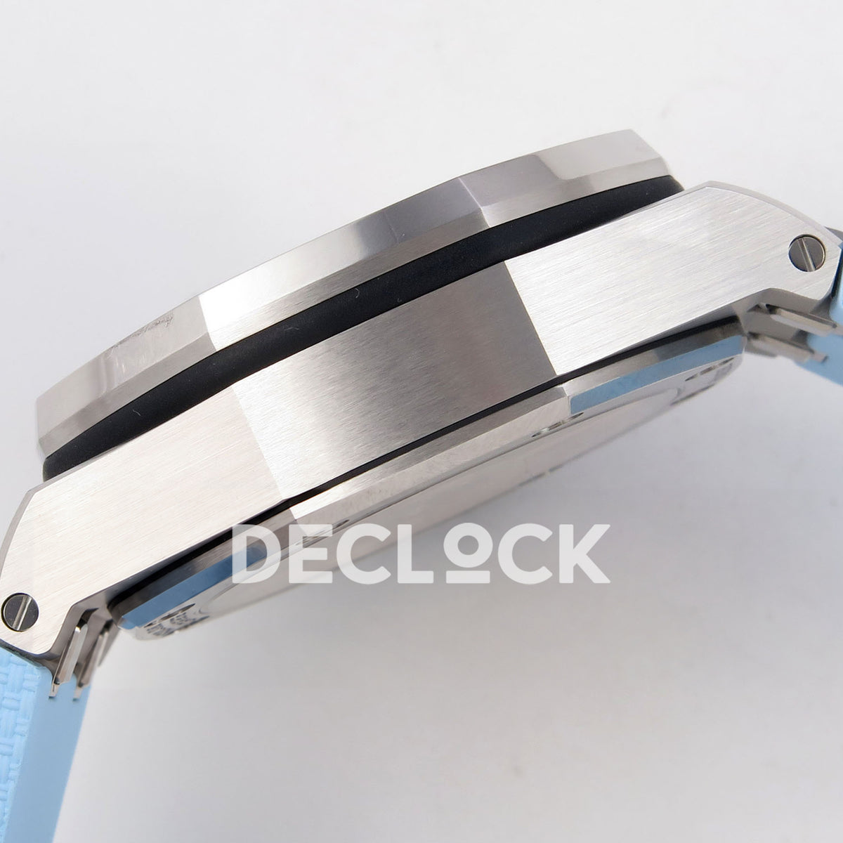 Audemars Piguet Royal Oak Offshore 42 26238ST.OO.A340CA.01 Steel Baby Blue OCTA SA4404 Free Sprung replica - case side