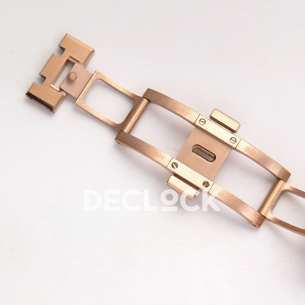 Audemars Piguet Royal Oak Openworked 15407OR DDF replica - opened clasp construction and bracelet links