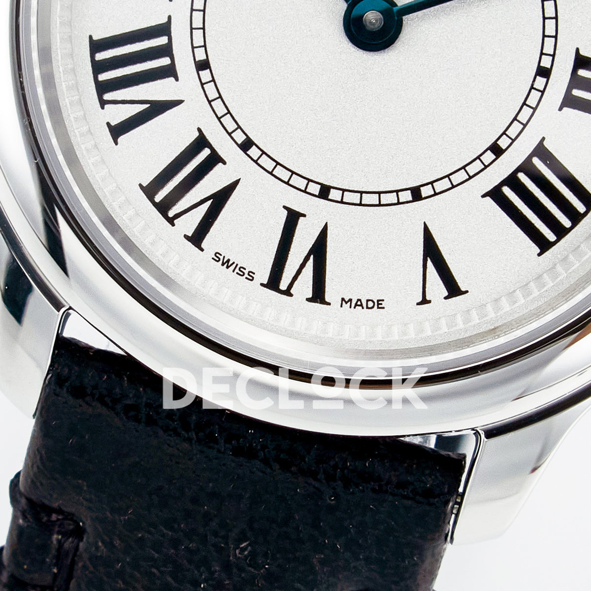 Cartier Ronde de Cartier 29mm Steel White Dial Black Leather Asian AAA+ Replica – dial lower detail