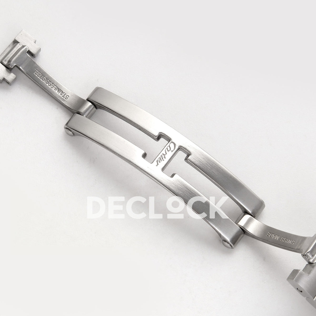 Cartier Santos 27mm 8848F with red dial and stainless steel bracelet, clasp interior