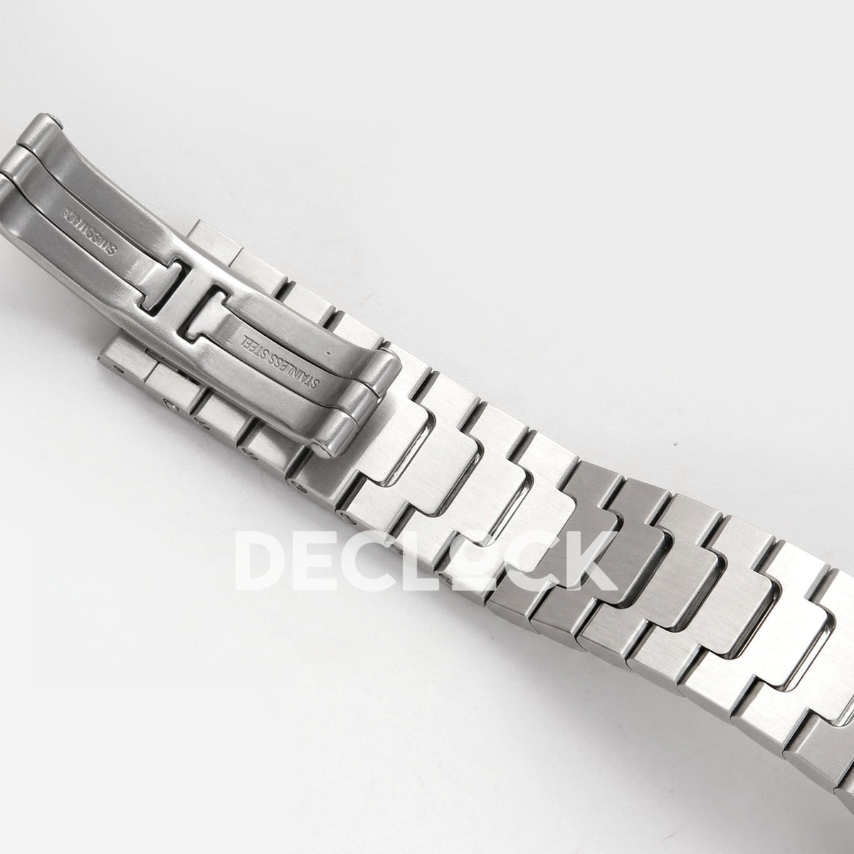 Cartier Santos 27mm 8848F with red dial and steel/rose gold bracelet, open folding clasp