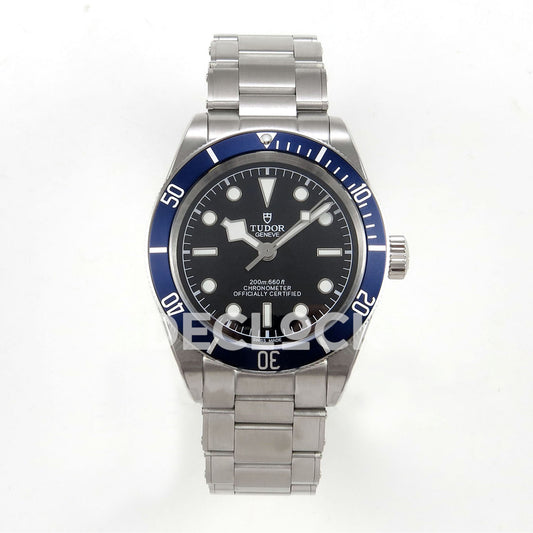 Tudor Black Bay M7941A1A0RU-0003 41mm SS Dial Red Bezel on SS Bracelet Replica Watch