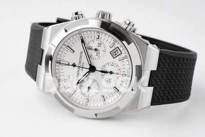 Overseas 5520V WG White Dial On Black Rubber Strap