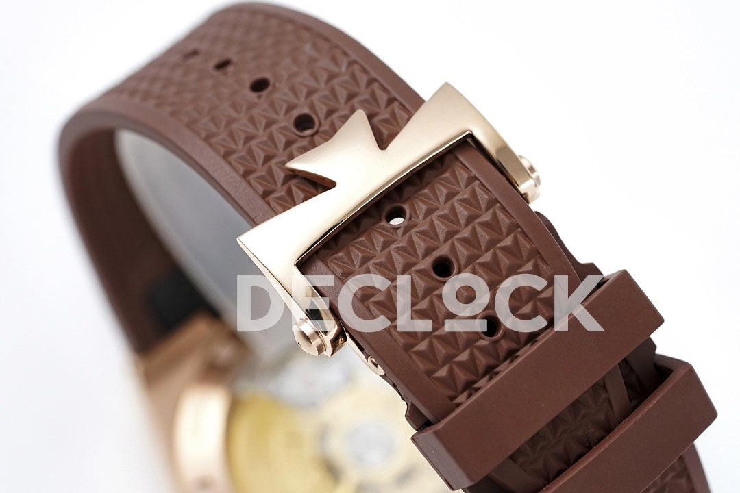 Vacheron Constantin Overseas 5520V RG White Dial On RG in Rubber Strap Replica Watch
