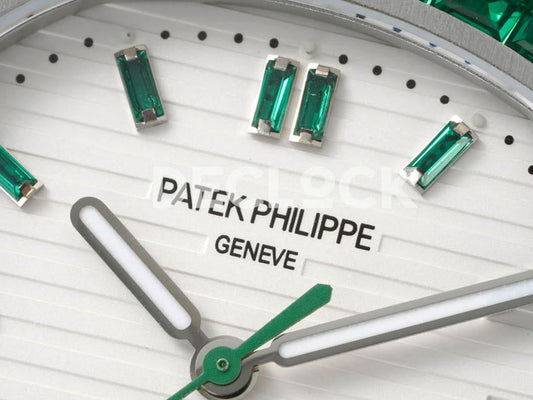Replica Pattek Philippe Nautilus 5711 White Dial Green Diamond Bezel |  Declock.